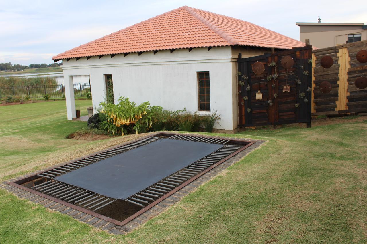 Hotel Bottom Of Boden Benoni Exterior foto